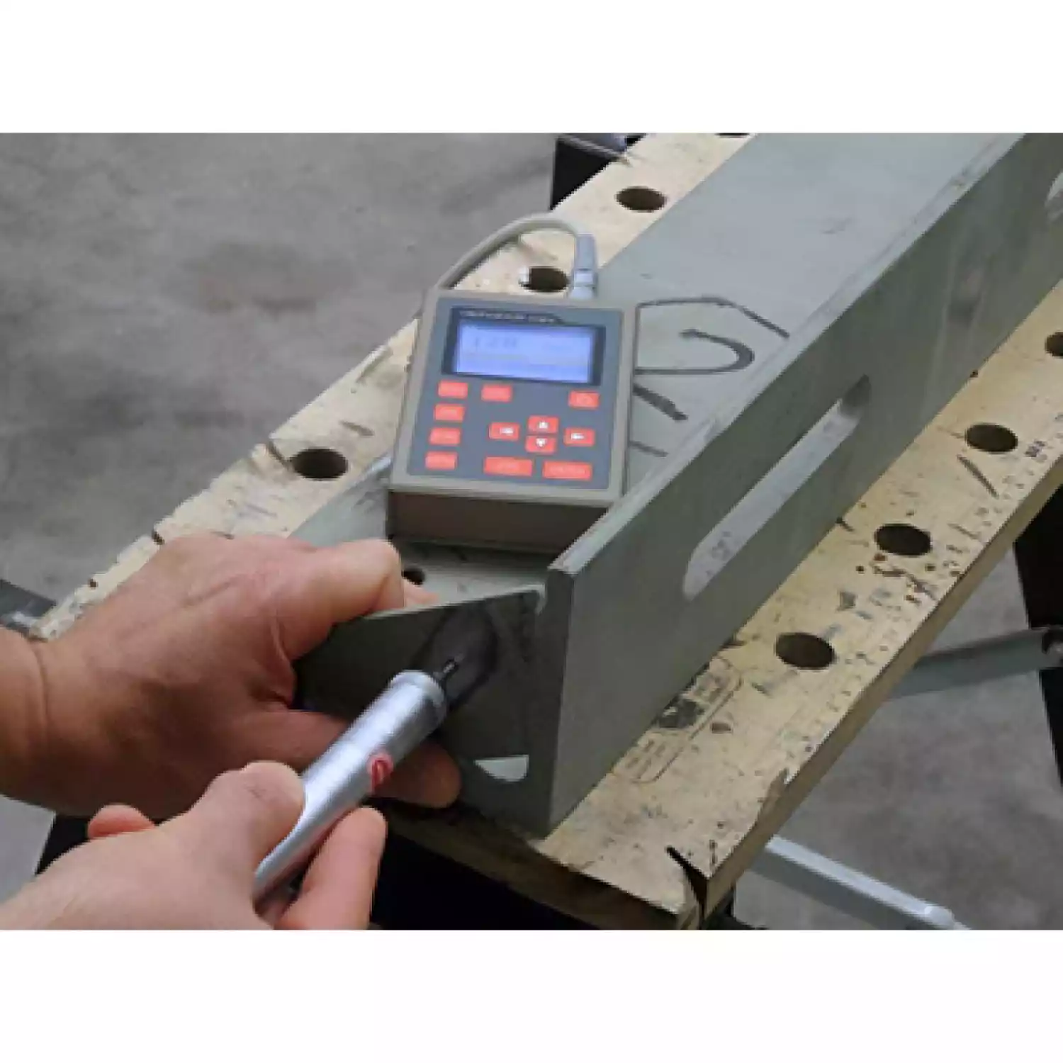 AlphaDUR mini твердомер комбинированный: ультразвуковой и динамический - 2