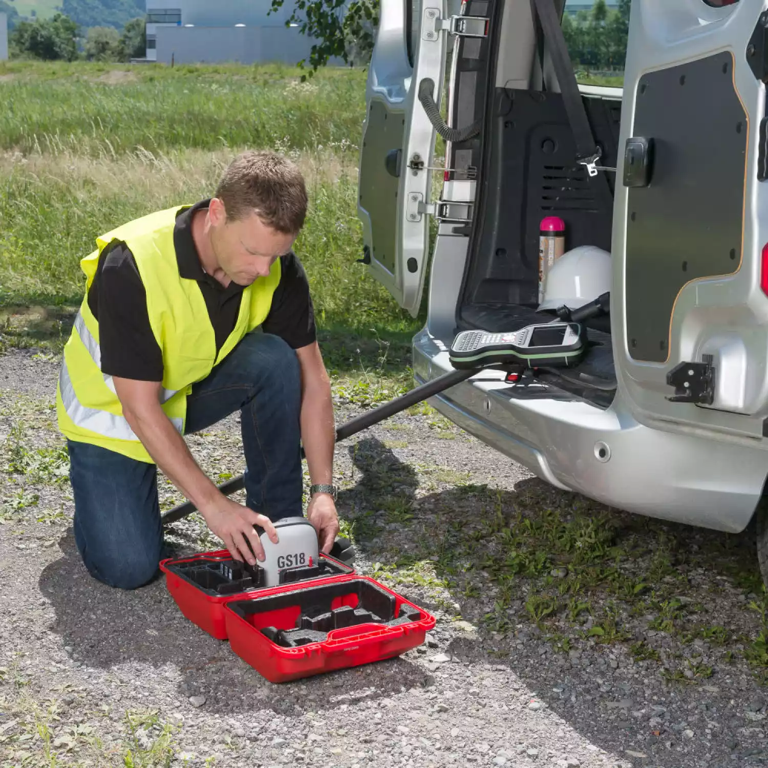 Комплект GNSS-приемника RTK база Leica GS18 GSM - 11
