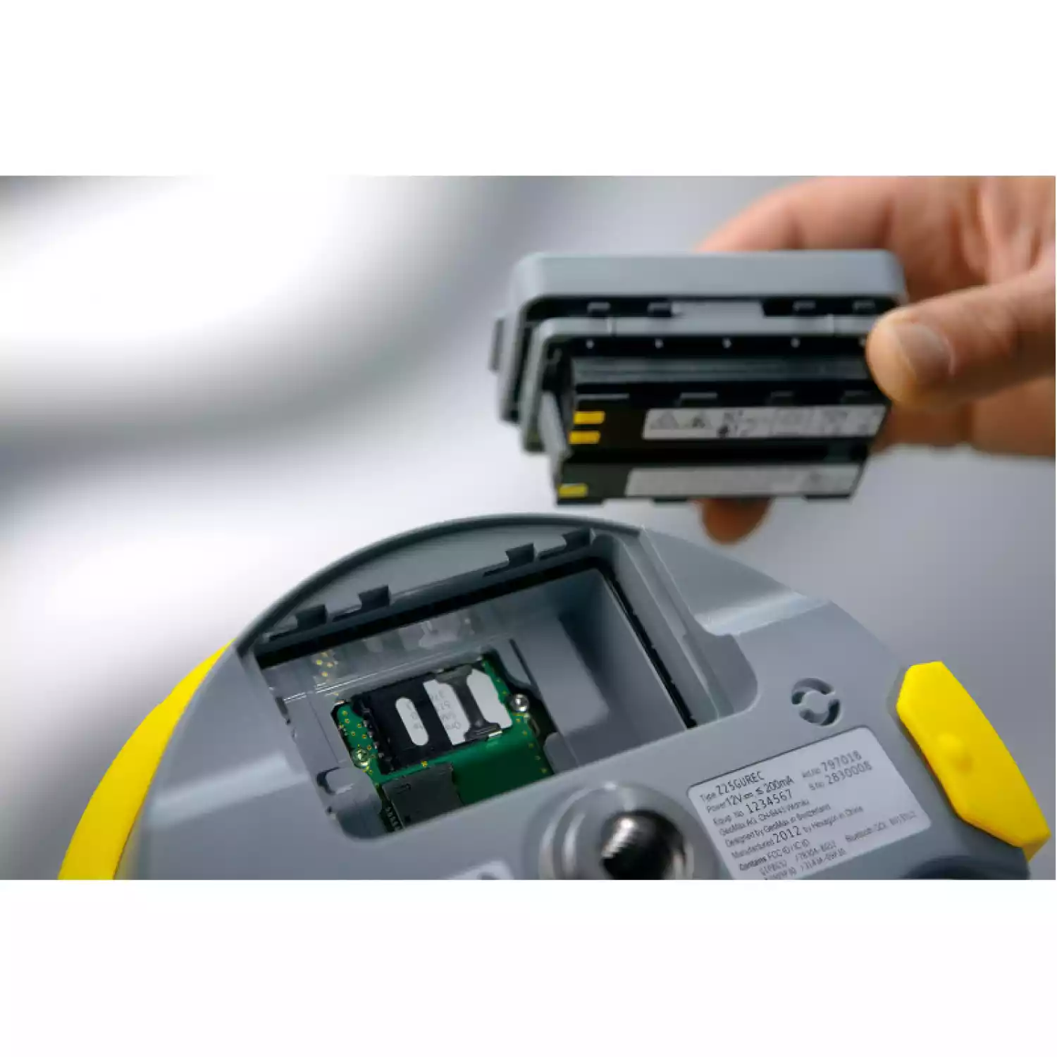 GNSS приемник GeoMax Zenith15 Base-Rover (GSM-UHF) xPad Ultimate GO - 3