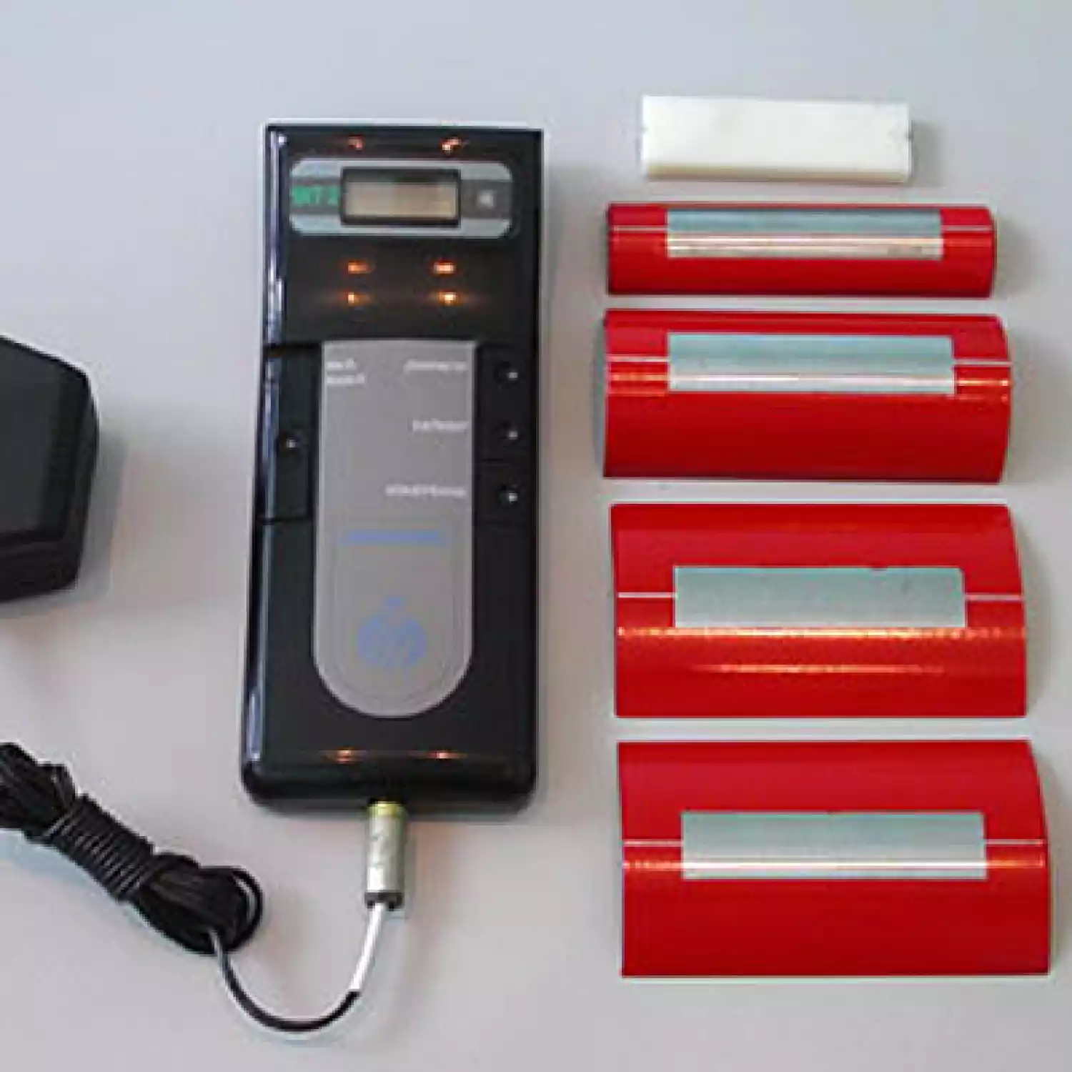 Устройство контроля толщины изоляции УКТ-2 - 4