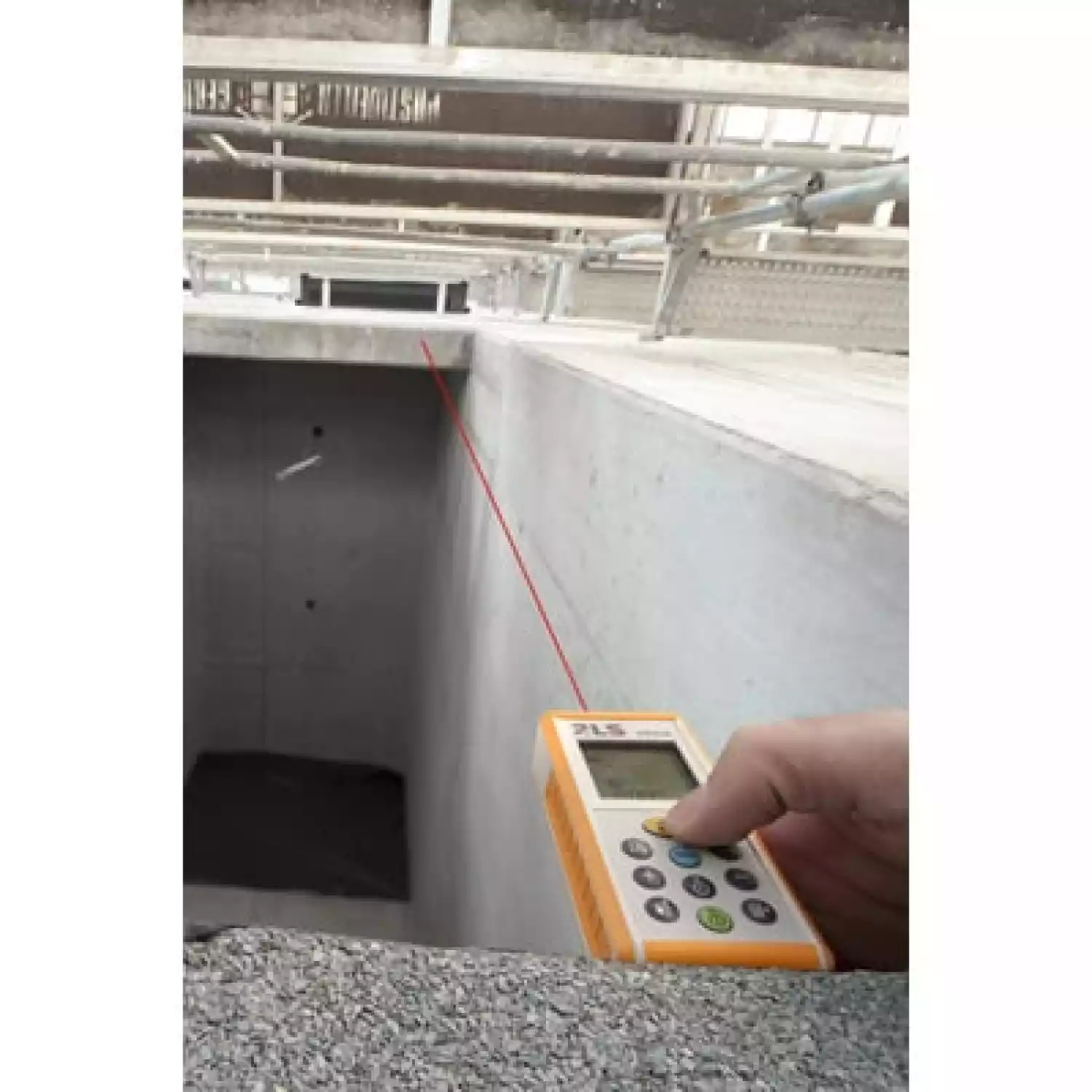 Лазерный дальномер Topcon VEGA DM-180 - 1