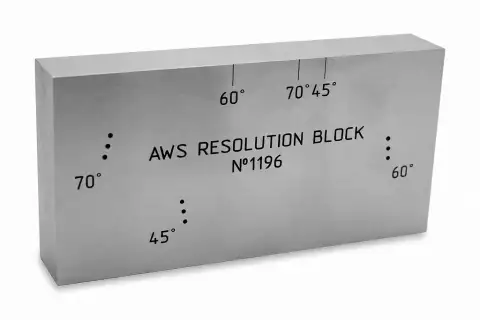 Калибровочный блок в соответствии с американским стандартом AWS D1.1:2000. Блок RC – resolution reference block.