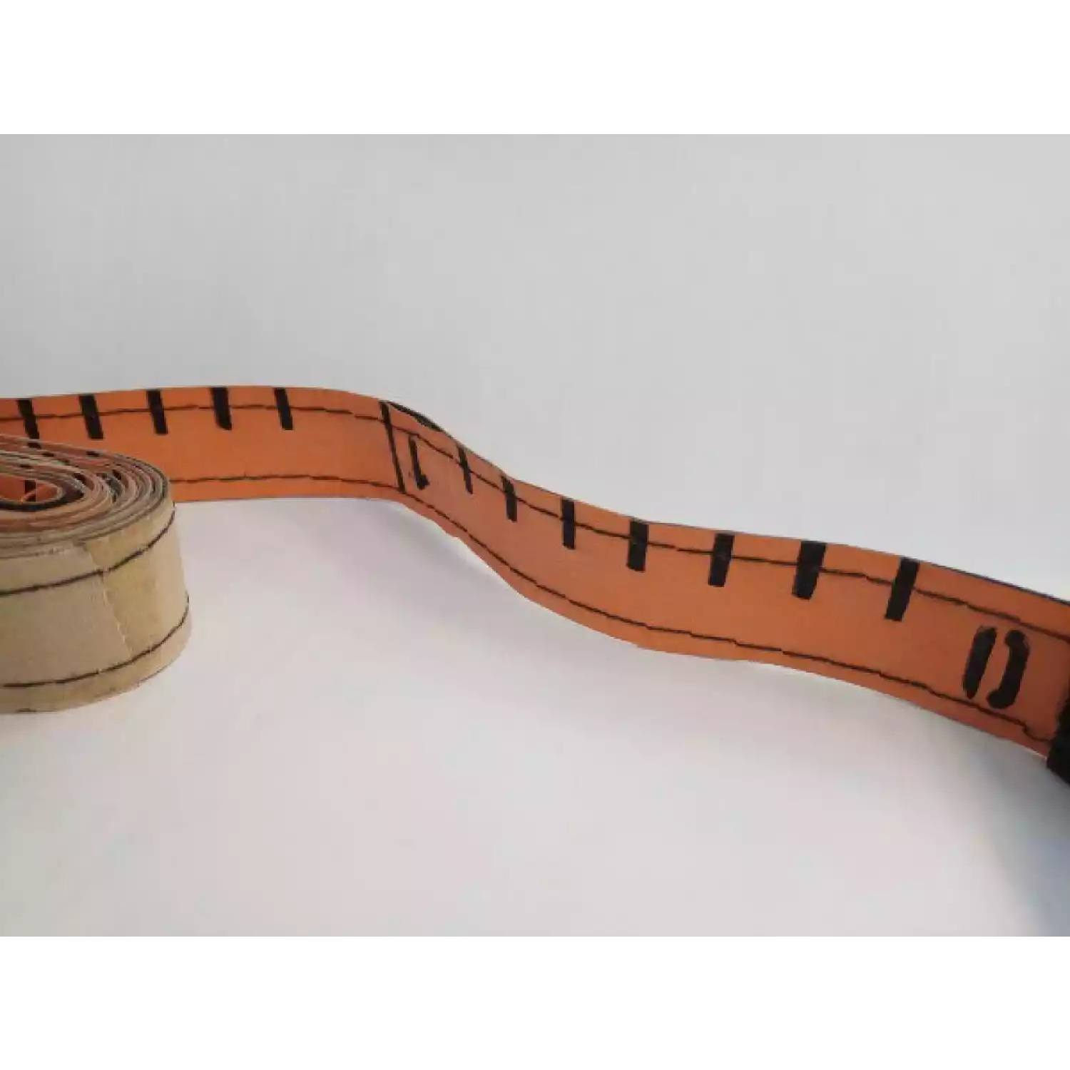 Пояса мерительные для труб следующих диаметров (мм): 100, 114, 159, 168, 219, 273, 325, 377, 426, 529, 630, 720, 820, 920, 1020, 1220, 1420 - 1