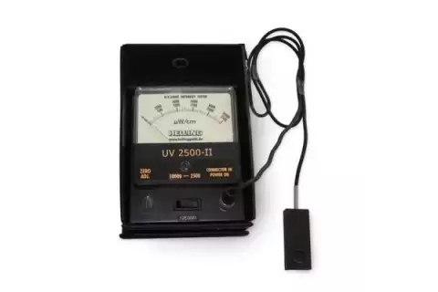 Измеритель ультрафиолетового излучения UV-2500-II