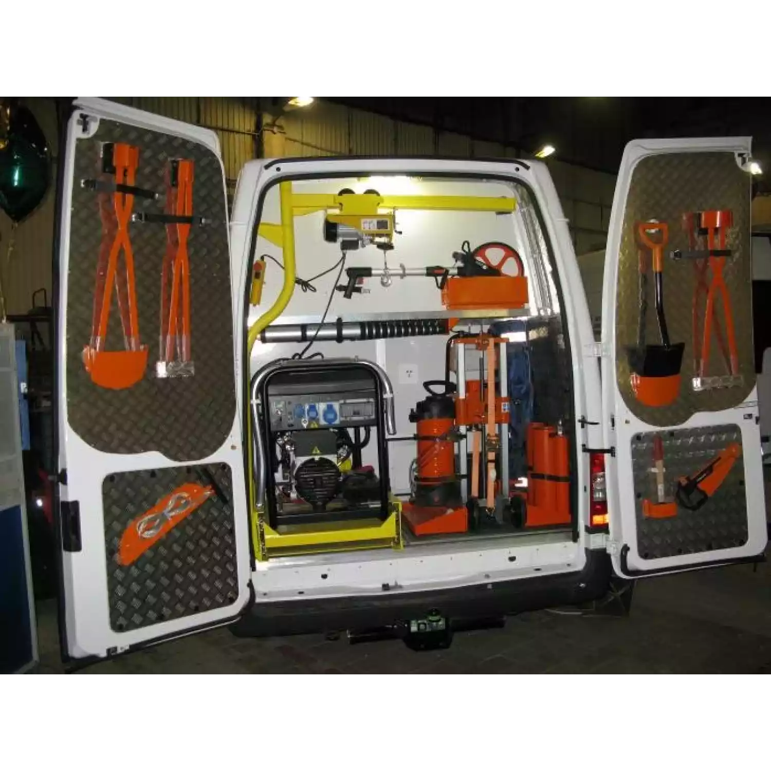 Передвижная дорожная лаборатория на базе автомобиля - 1