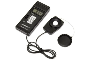 АТТ-1508 Люксметр