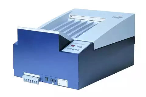 Автоматическая проявочная машина Карат Нева 35