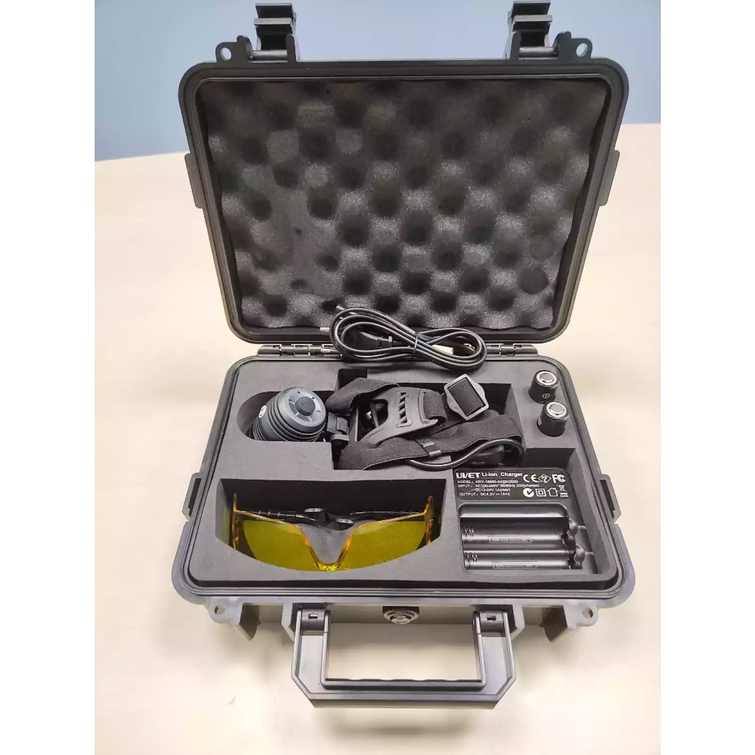 Ультрафиолетовый фонарь АВМ УФ 150Н - 1