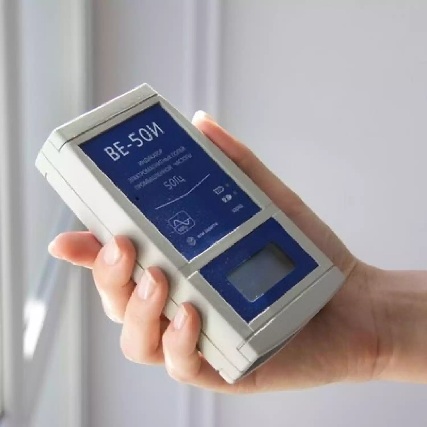 ВЕ-50И Индикатор уровня электромагнитного поля промышленной частоты 50Гц - 3