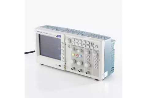 Осциллограф TDS2001C
