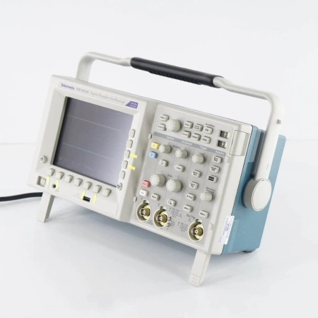 Осциллограф TDS3012C с цифровым люминофором