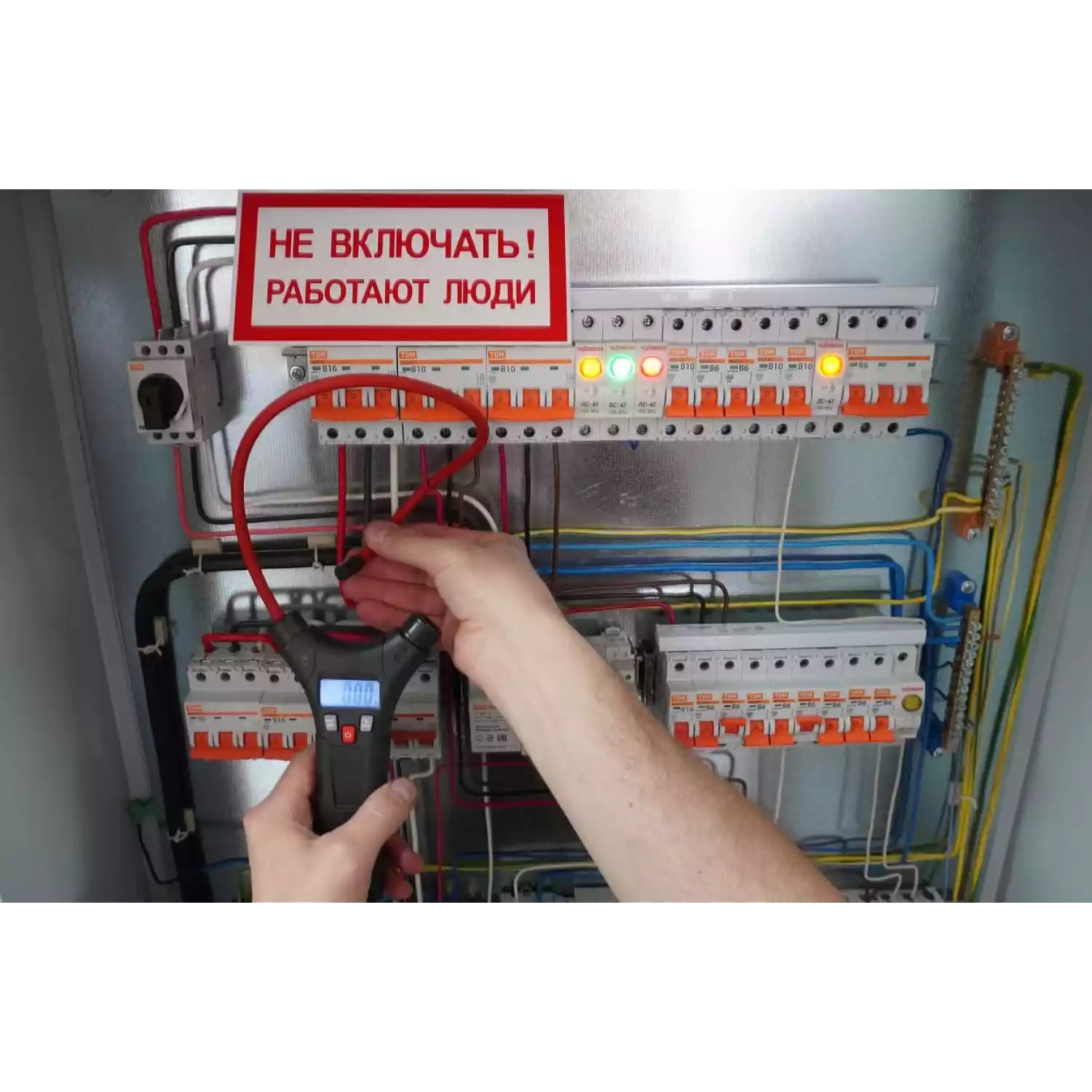 Клещи электроизмерительные DT-320 - 6