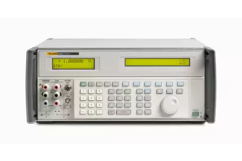 Калибратор 5522A/1GHZ