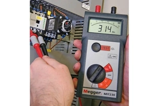 Мегаомметр MIT230