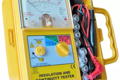 Аналоговый измеритель сопротивления изоляции SEW 1800 IN