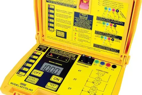 Цифровой измеритель сопротивления - микроомметр SEW 6237 DLRO