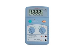 Цифровой мегоомметр Mastech MS5201