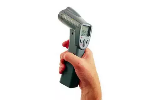 Инфракрасный цифровой термометр Elcometer 214L (с лазерным указателем)