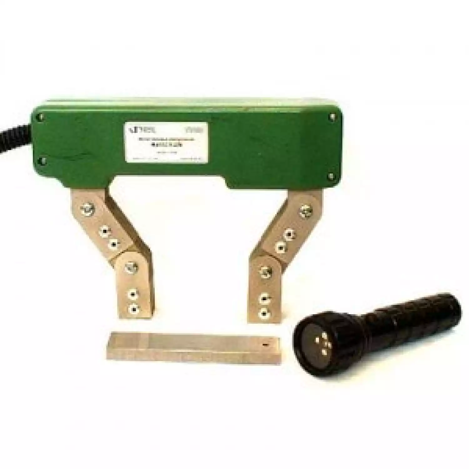 Набор для магнитопорошкового контроля МАГВЕЛ+ - 1