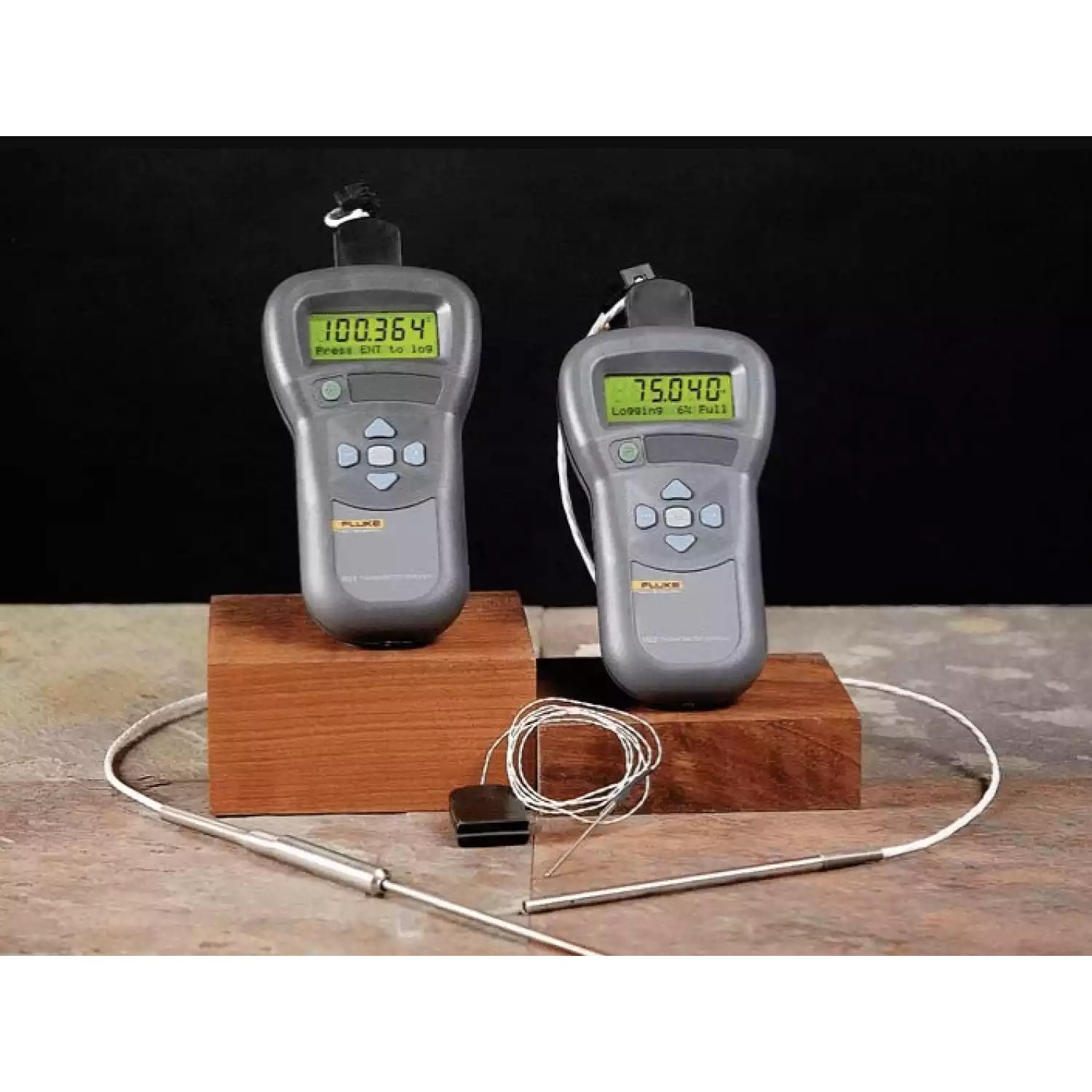 Ручной термометр Fluke 1521 - 1