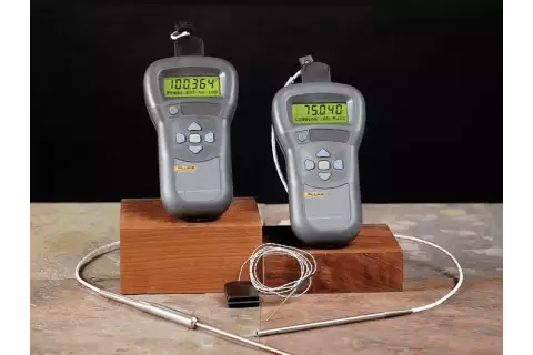 Ручной термометр Fluke 1521