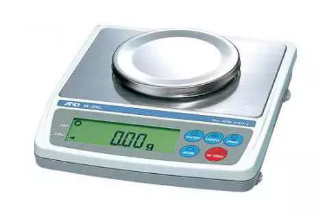 Весы лабораторные электронные EK-610i (НПВ=600 г, d=0,01 г)