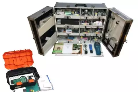 Настольная почвенная лаборатория НПЛ-2