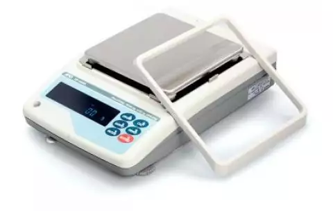 Весы лабораторные GF-1200 (НПВ=1210 г; d=0,01 г)