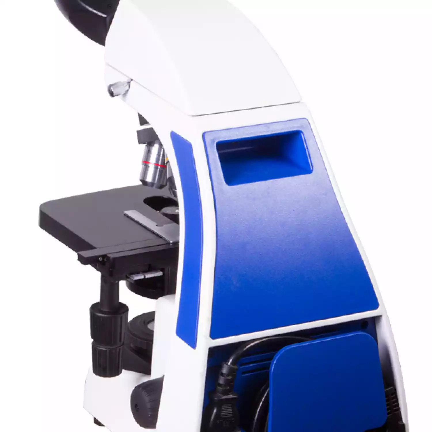 Микроскоп Levenhuk 2000 - 4