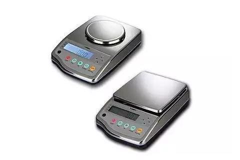 Весы лабораторные CJ-6200ER (НПВ=6200 г; d=0,1 г)