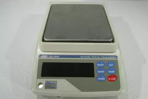 Лабораторные электронные весы AND GX-2000