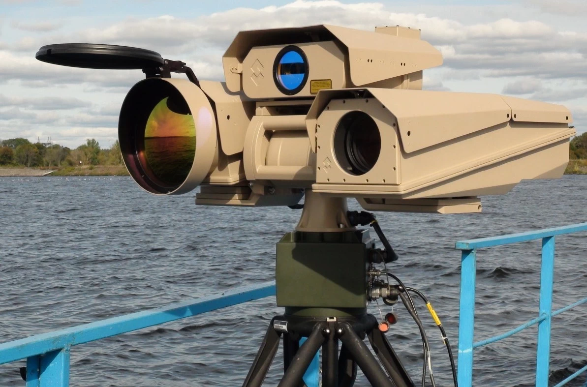 Система наблюдения FLIR. Тепловизионные камеры видеонаблюдения 2000 метров сверхмощные. FLIR камера. FLIR HRC.