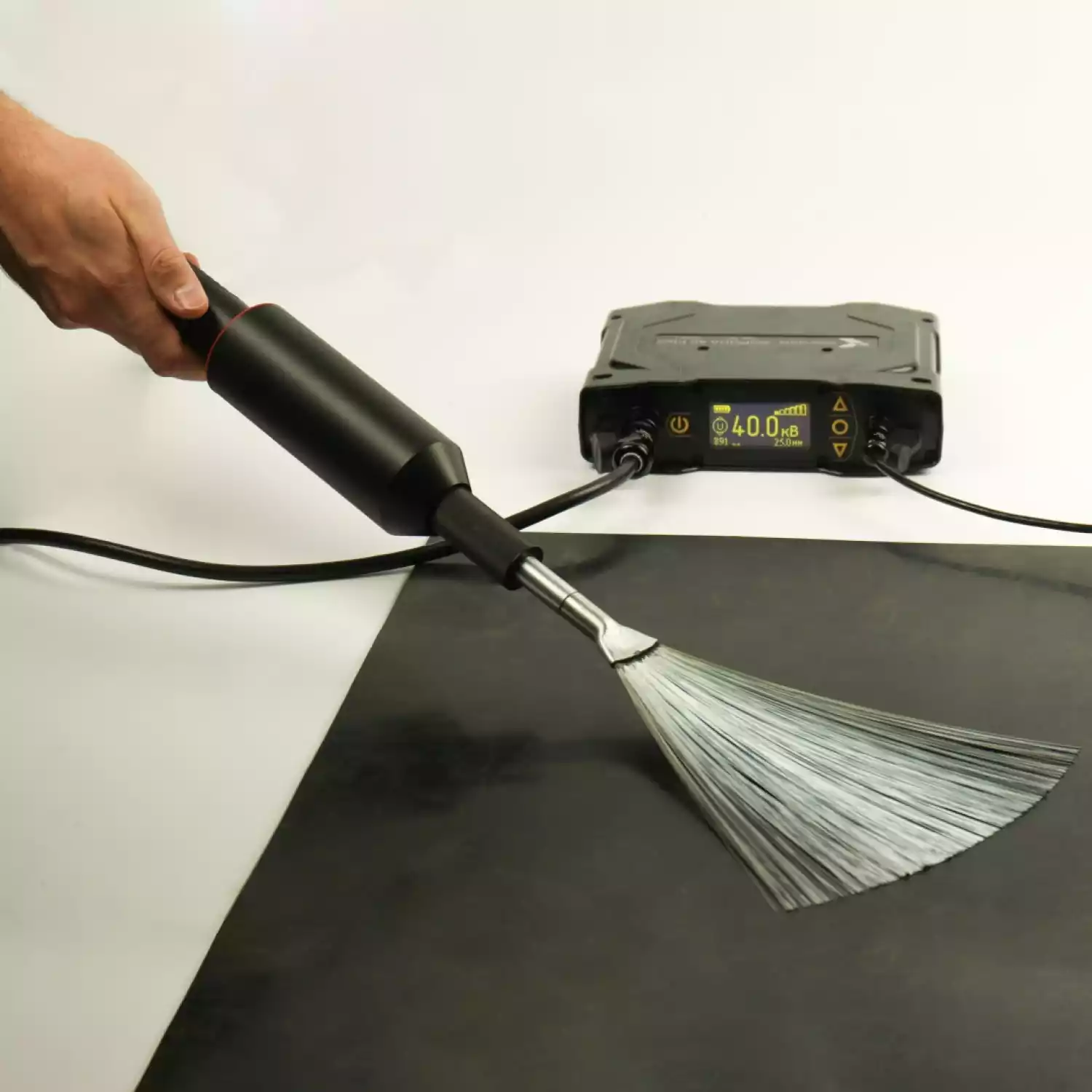 Импульсный электроискровой дефектоскоп Корона 40 - 4