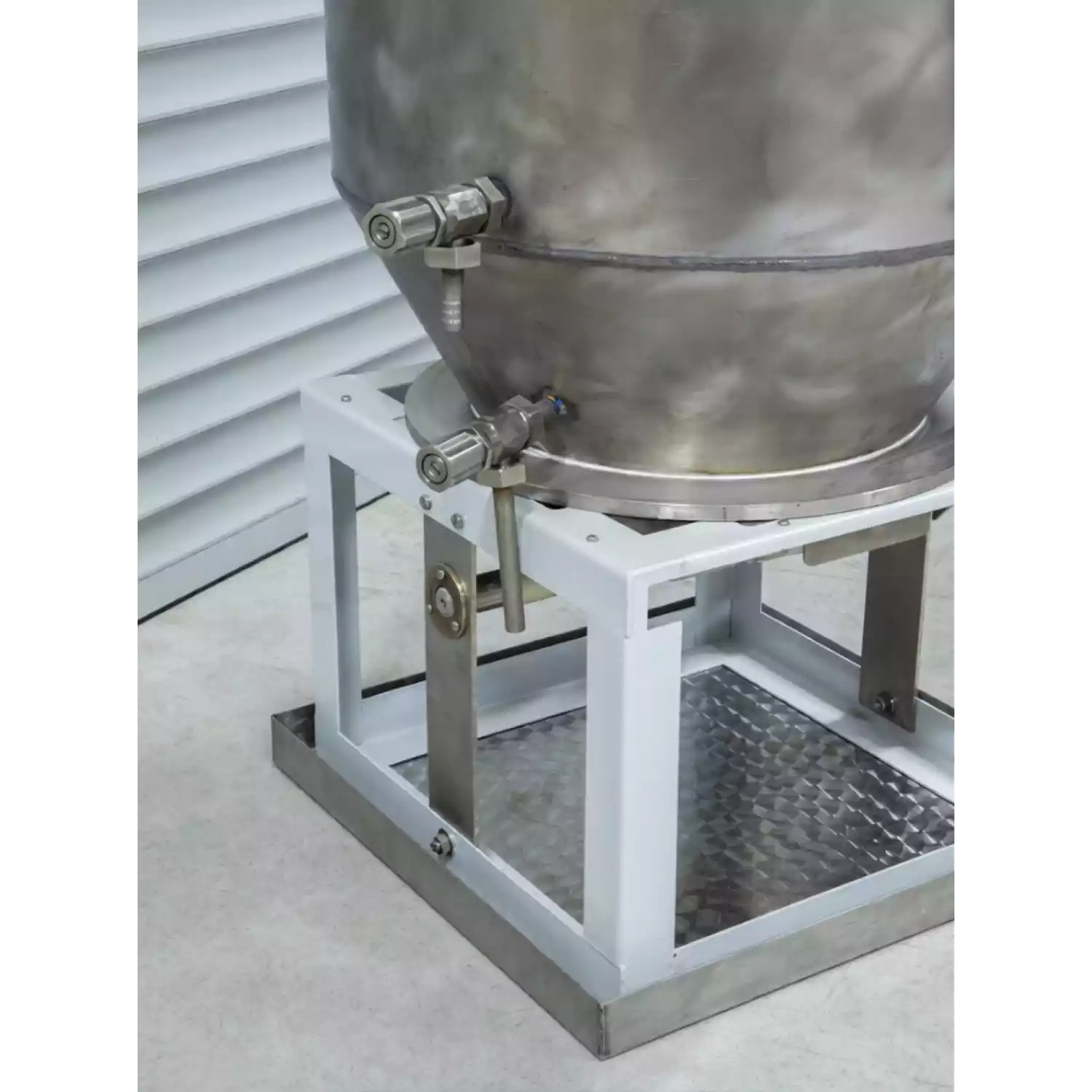 Установка для регенерации серебра из отработанных фиксирующих растворов КРСУ-04 - 3