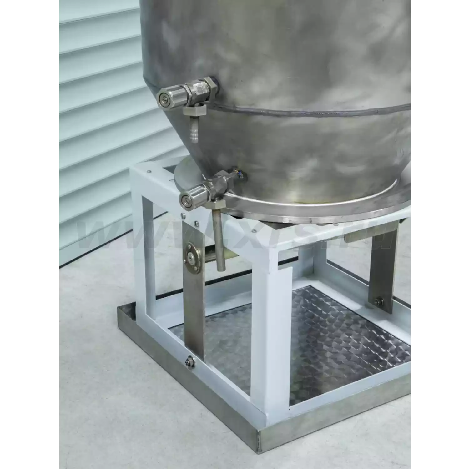 Установка для регенерации серебра из отработанных фиксирующих растворов КРСУ-04 - 2