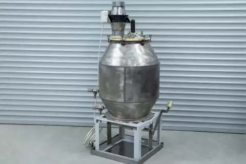 Установка для регенерации серебра из отработанных фиксирующих растворов КРСУ-04