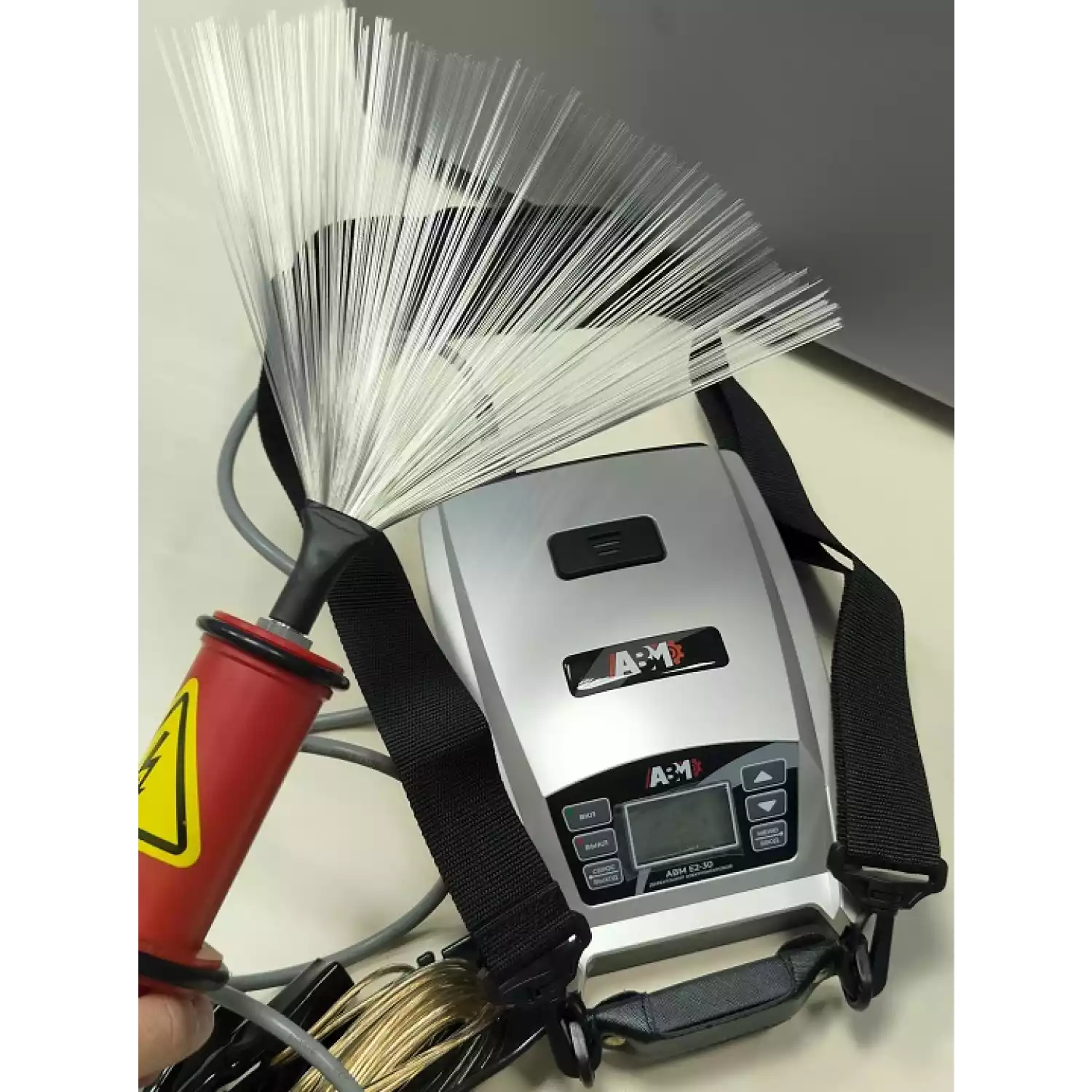 ЭЛЕКТРОИСКРОВОЙ ДЕФЕКТОСКОП АВМ Е2-30 - 1