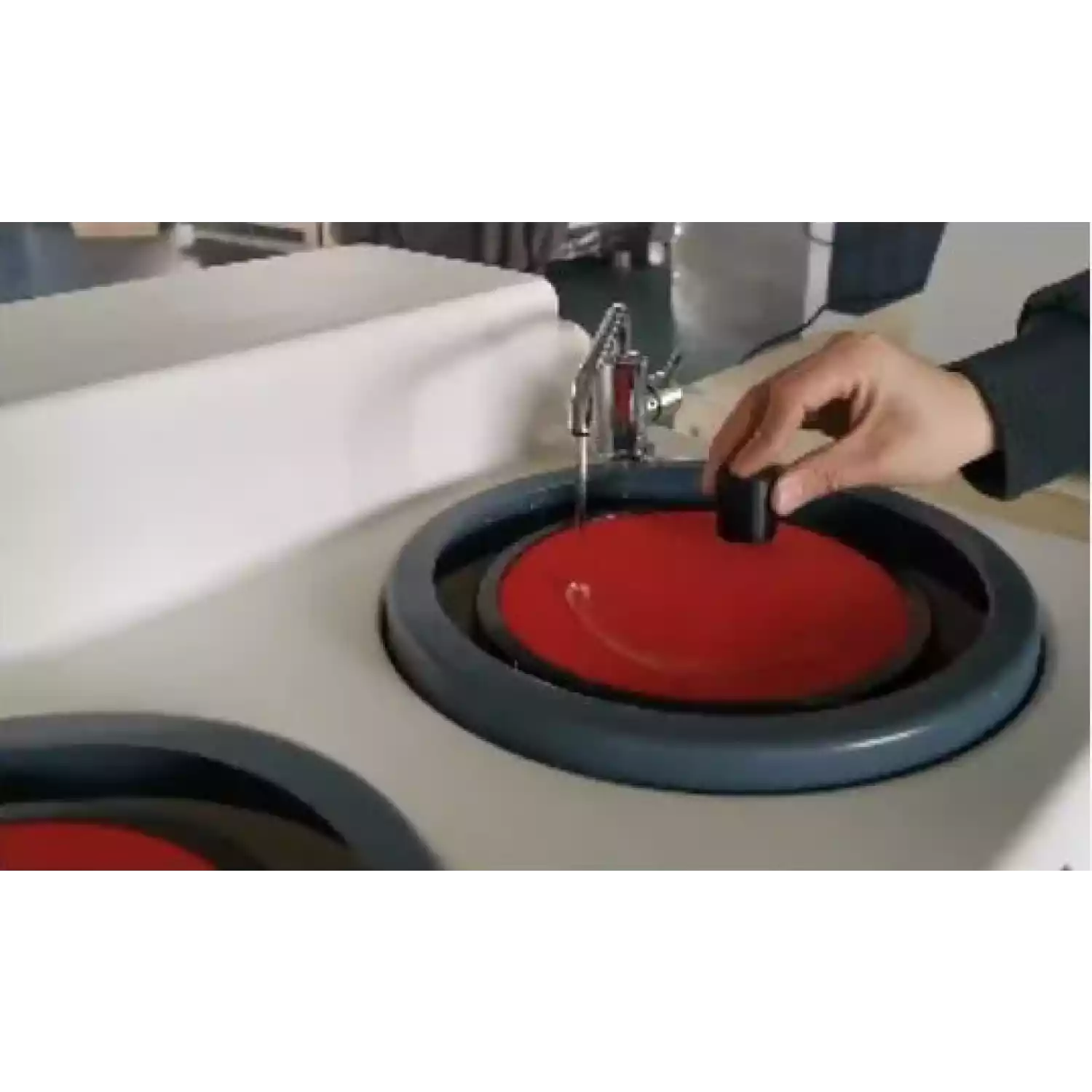 P-1 B7 шлифовально-полировальный станок 200 мм, лабораторный металлографический - 4