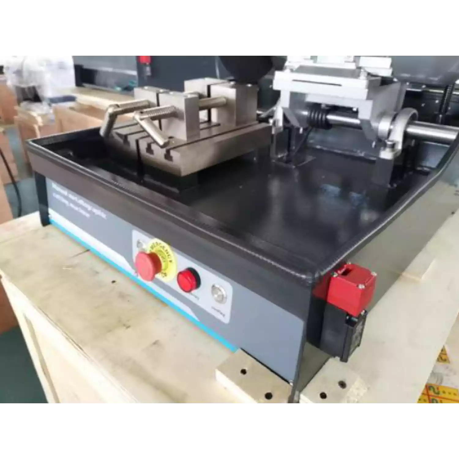 SQ-60 В-7 отрезной станок - 7