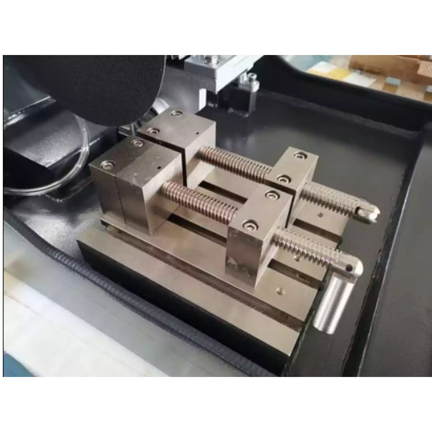 SQ-80 В-7 отрезной станок - 10