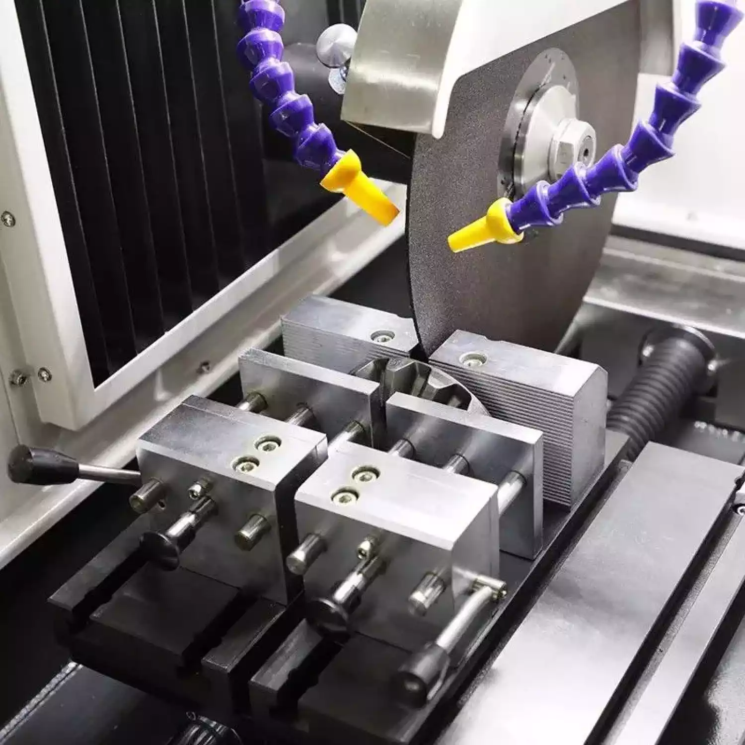 Q-100A B-7 отрезной станок - 2