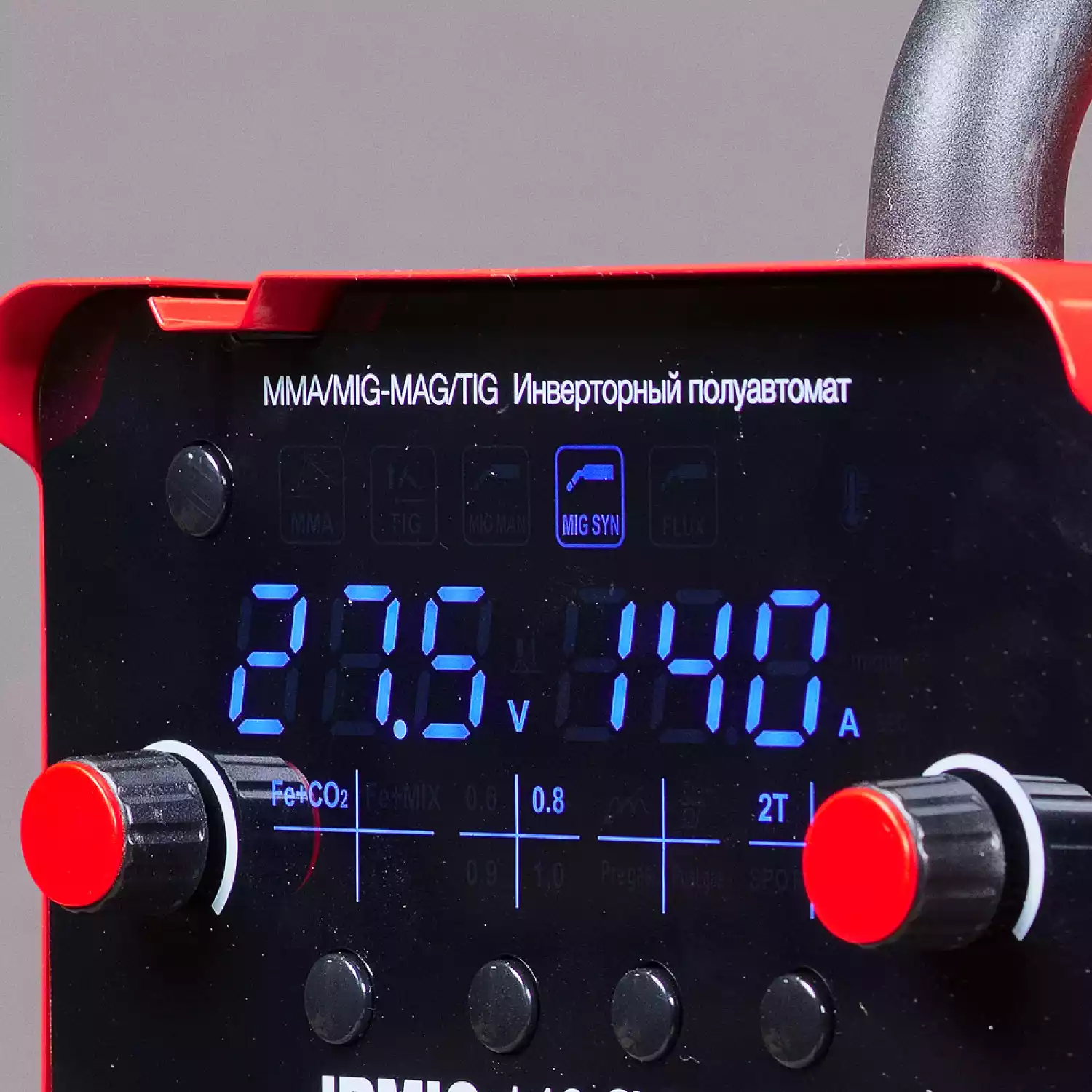Сварочный полуавтомат FUBAG IRMIG 140 SYN LED с горелкой 150 А в комплекте - 3