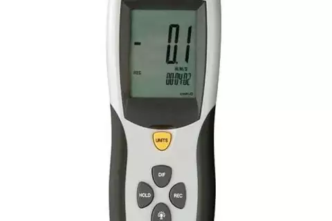 Дифференциальный манометр DT-8890