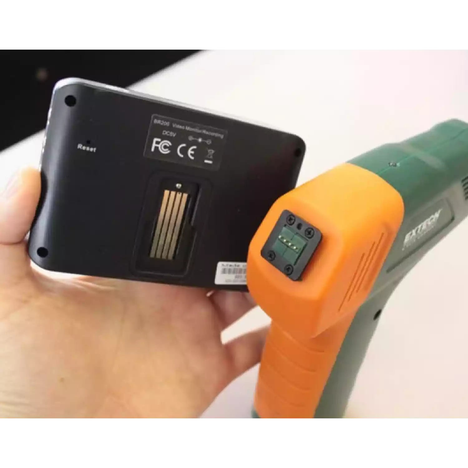 Видеоэндоскоп (бороскоп) Extech BR200 - 2