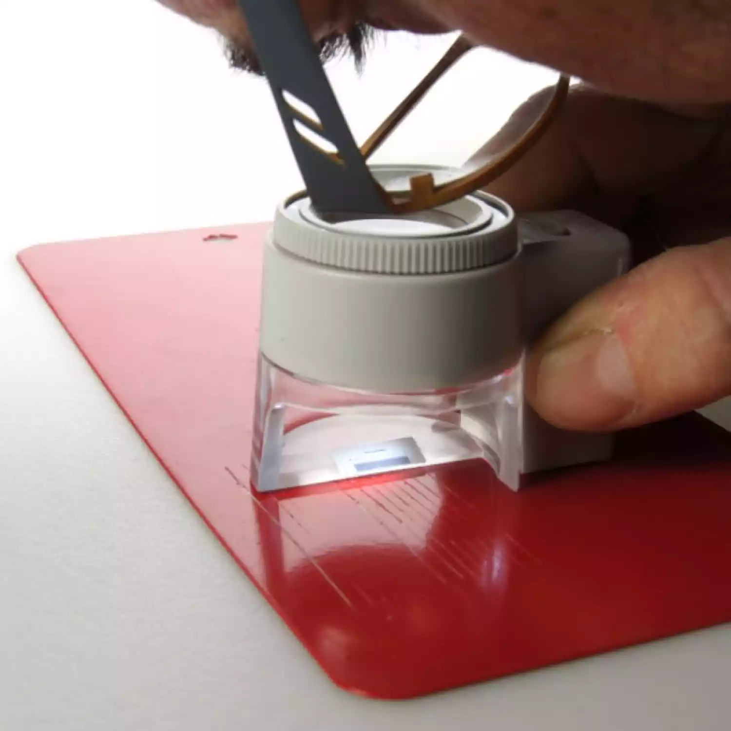 Лупа с подсветкой TQC DI0355 - 2