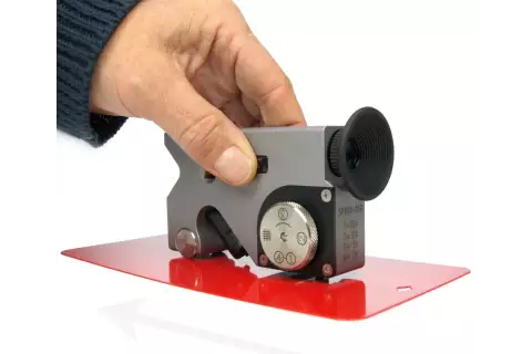Толщиномер лакокрасочного покрытия TQC SP1100