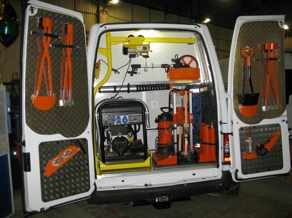 Передвижная дорожная лаборатория на базе автомобиля