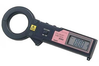 Клещи электроизмерительные MULTI 220