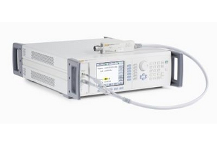 Источник опорного РЧ сигнала Fluke 96040A