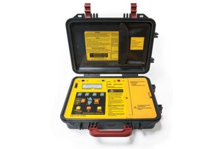 Измеритель сопротивления изоляции АКИП-8603